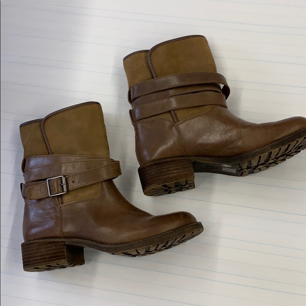 Lucky Brand fur lined boot. Size 8.5.